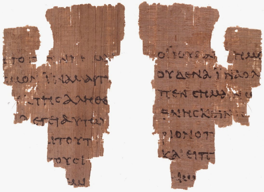 上图：目前已发现最早的约翰福音蒲草纸抄本的残简，代号Rylands P52，包括约十八31-33, 37- 38。根据字体的形状，抄写年代可能是主后90-125年。