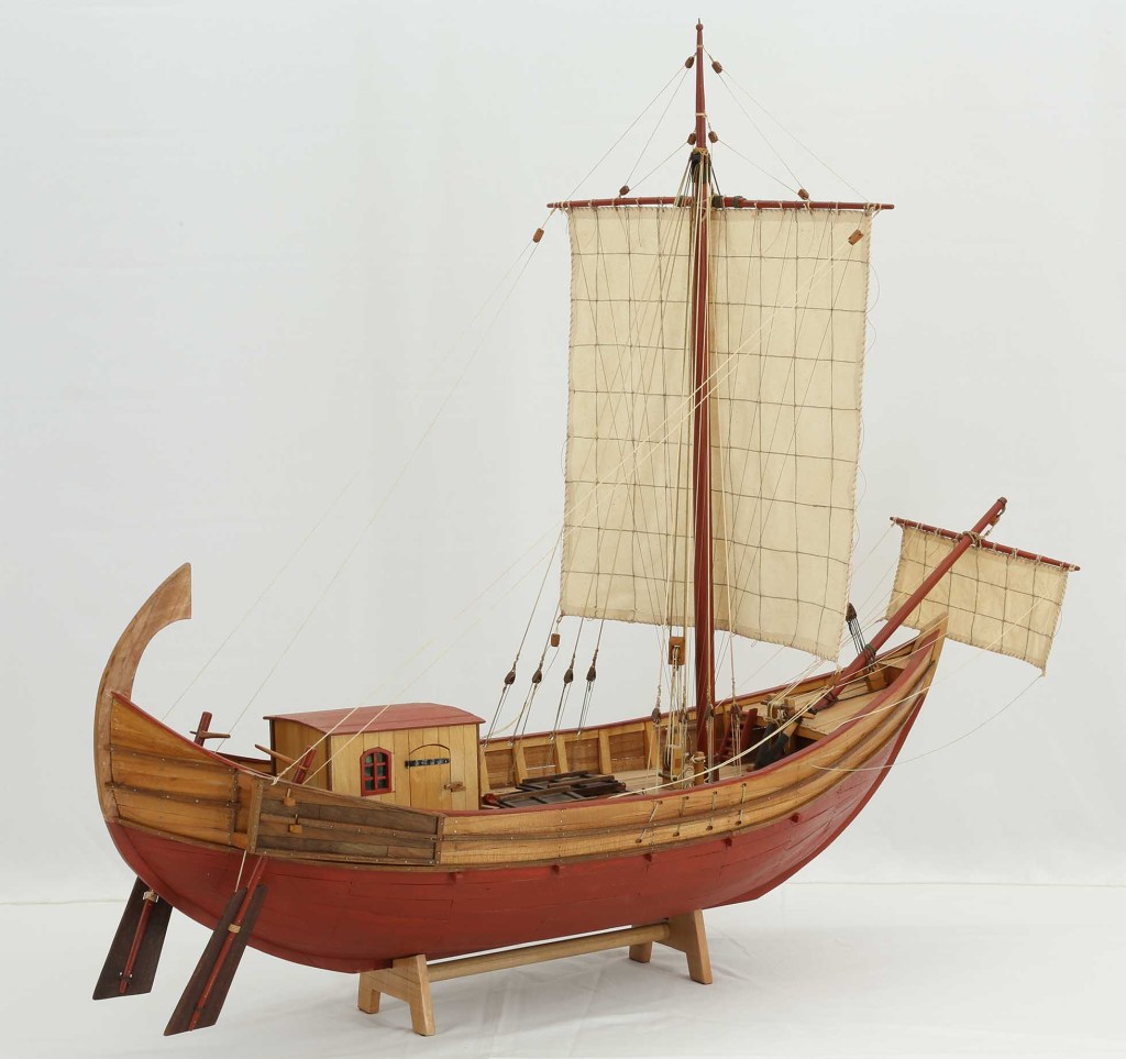 上图：古罗马货船模型。古代罗马的长途船舶都是客货两用，货在舱里，人在甲板上，唯一的动力是风。最大的船可装600人。